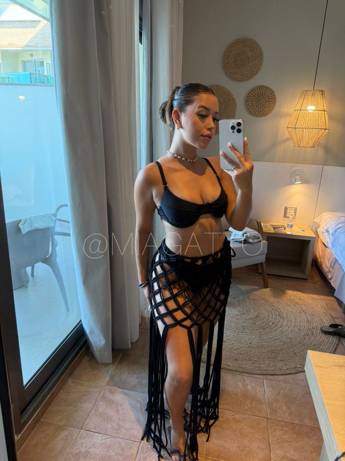 Saida Macramê Preto