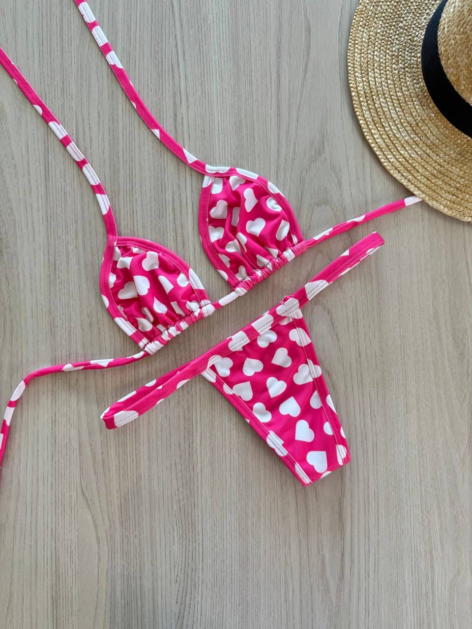 Biquíni Fita Coração Rosa